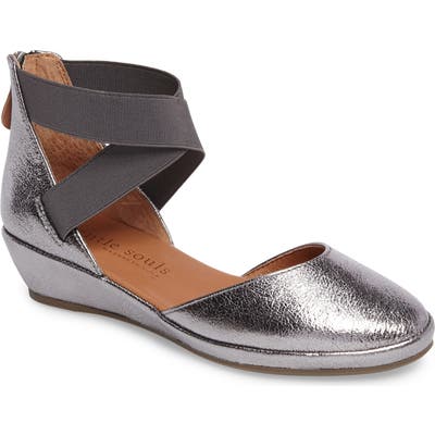 Gentle Souls By Kenneth Cole