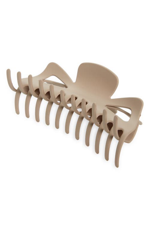 Jumbo Wing Claw Clip in Tan Memoir