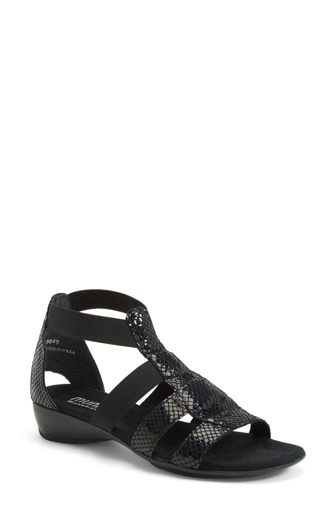 munro black sandals