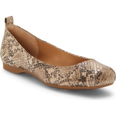 Jessica Simpson Mickella Flat, Metallic