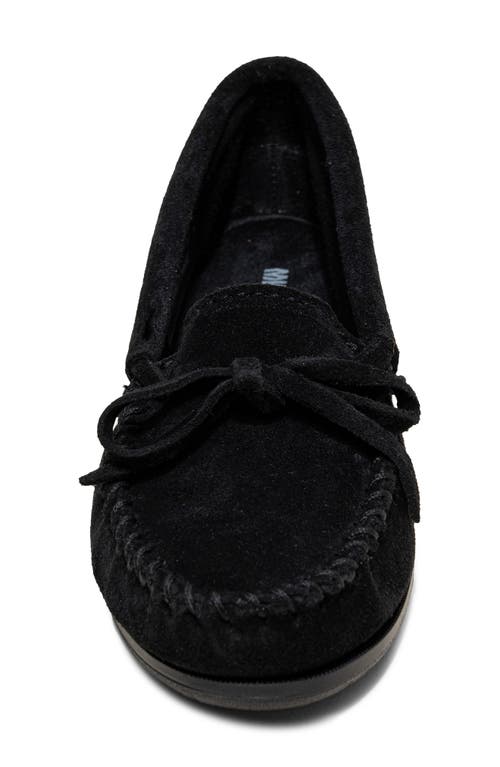 Minnetonka Tie Slipper In Black