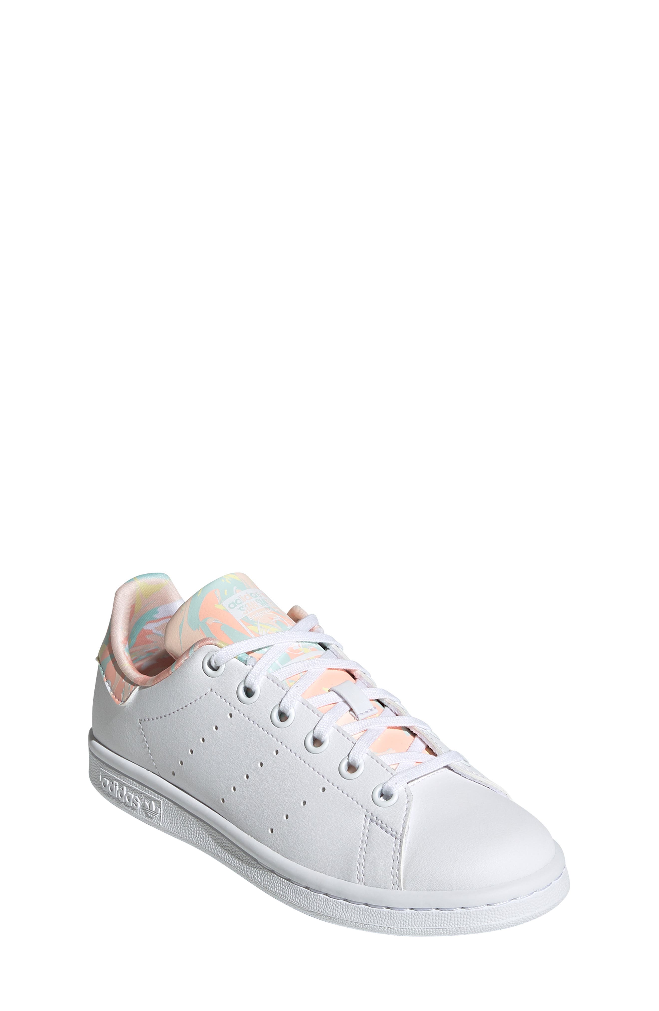 adidas Stan Smith Low Top Sneaker 