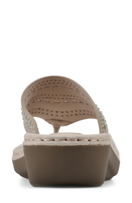 Cliffs By White Mountain Candyce Wedge Sandal In Gold/ Metallic