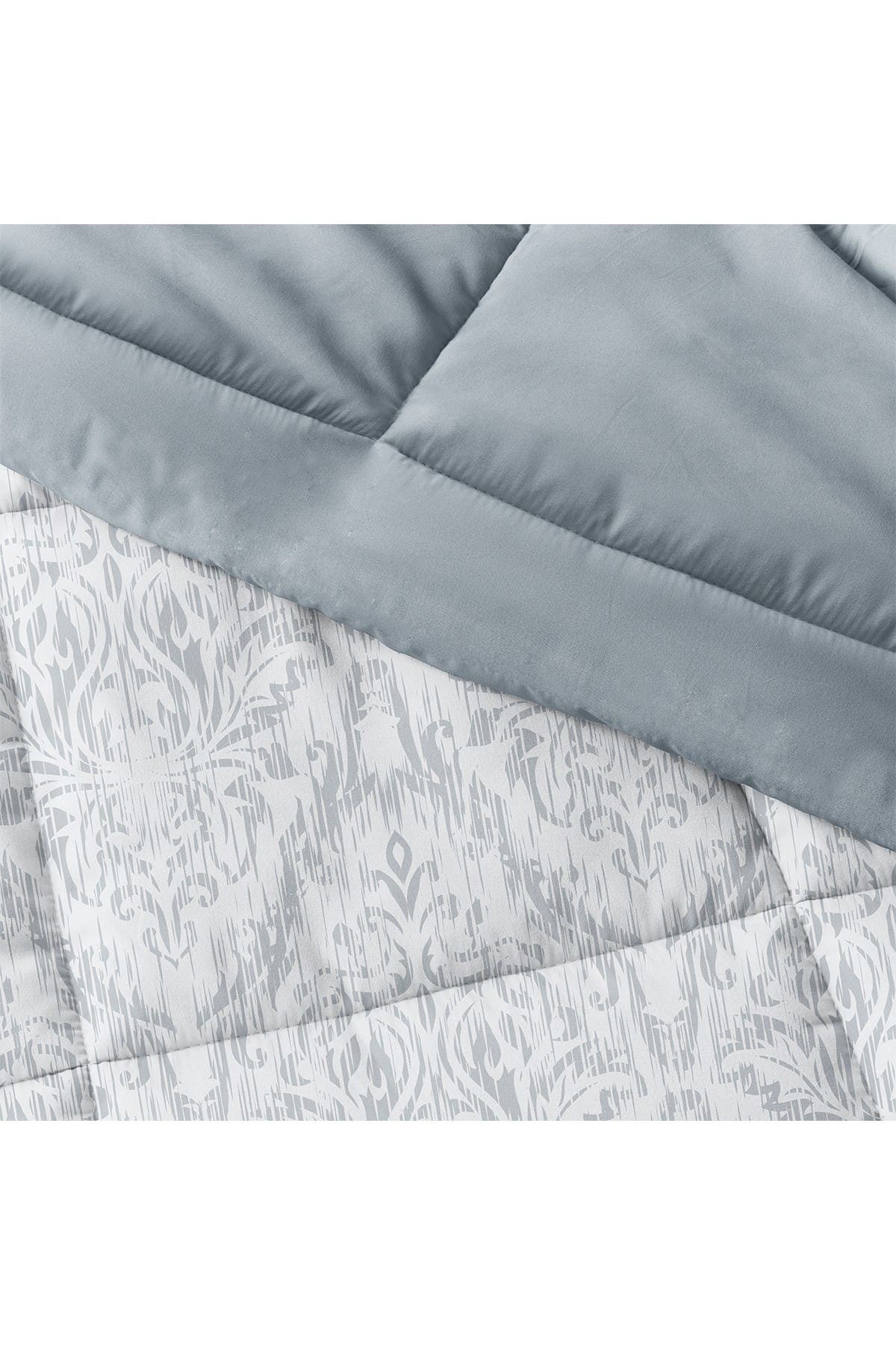 Ienjoy Home Home Collection Premium Down Alternative English Countryside Reversible Comforter Set In Light/pastel Blue