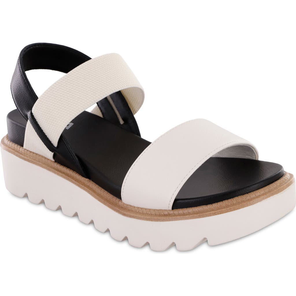 Mia Jene Platform Wedge Sandal In White/black