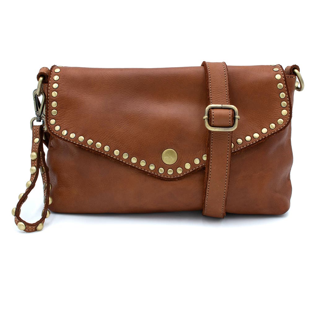 Bolsa Nova Aria Envelope Crossbody In Cognac