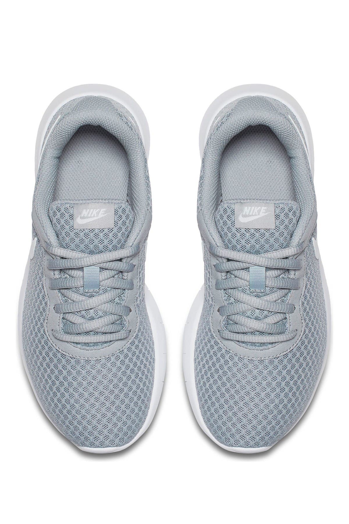 nordstrom rack nike tanjun