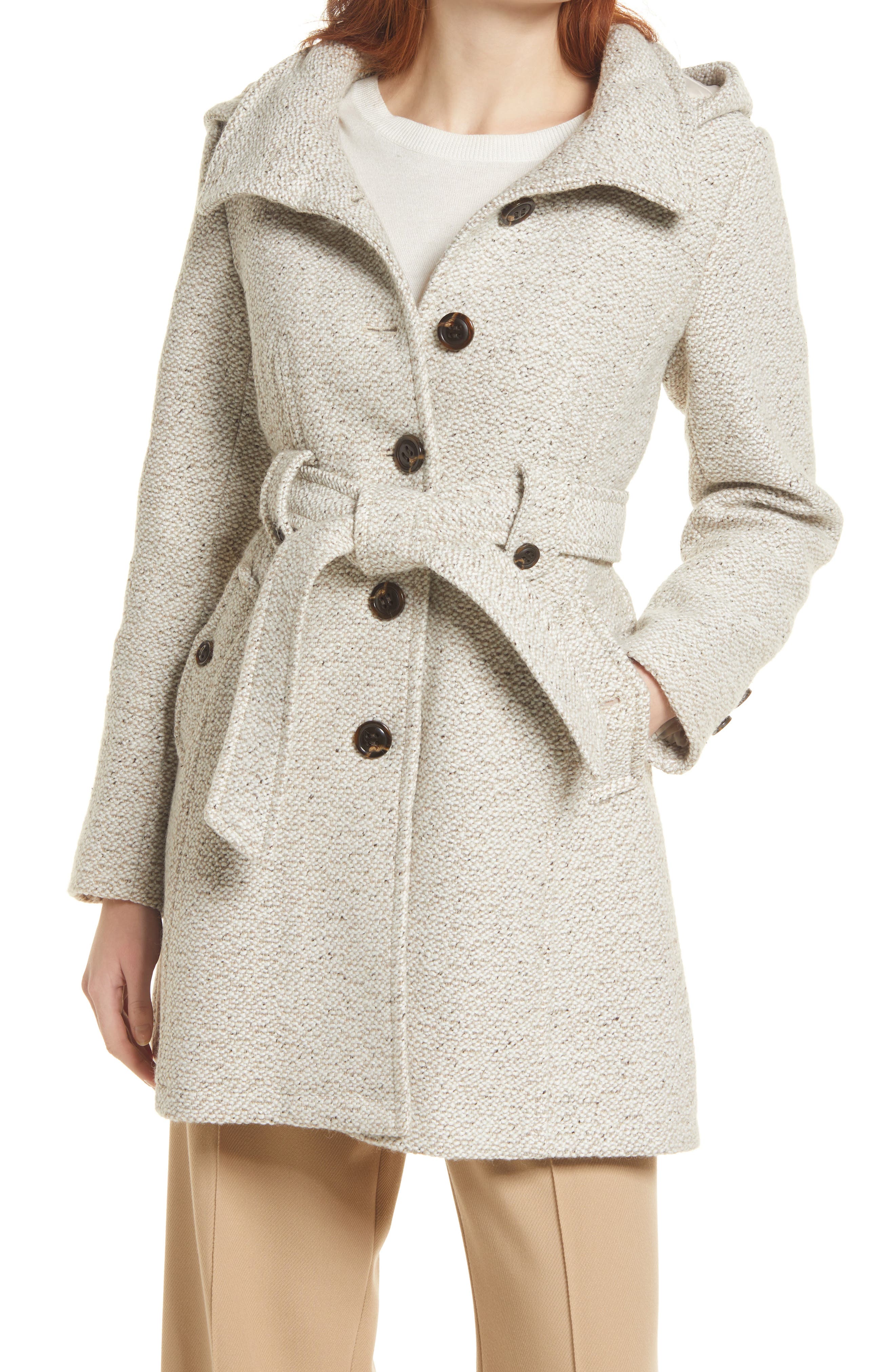 Womens Clothing Coats Short coats Moncler Wool-blend Down Coat in White 