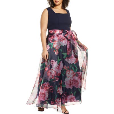 Plus Size Eliza Floral Print Gown, Black