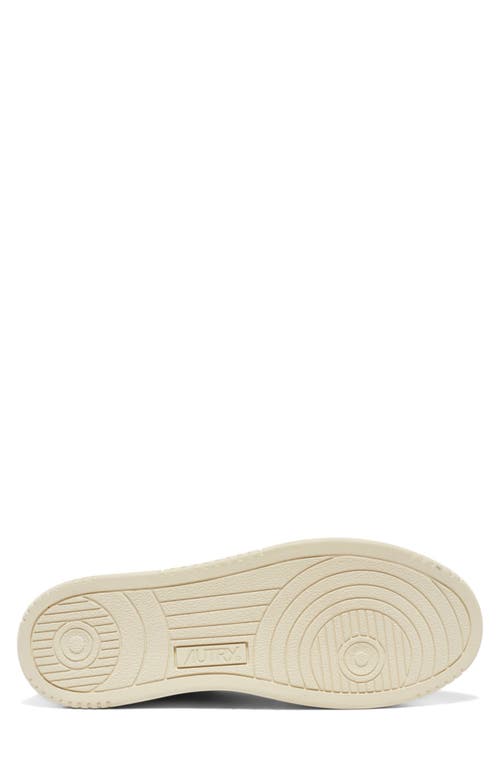 Autry Medalist Low Top Sneaker In Suede/47 China