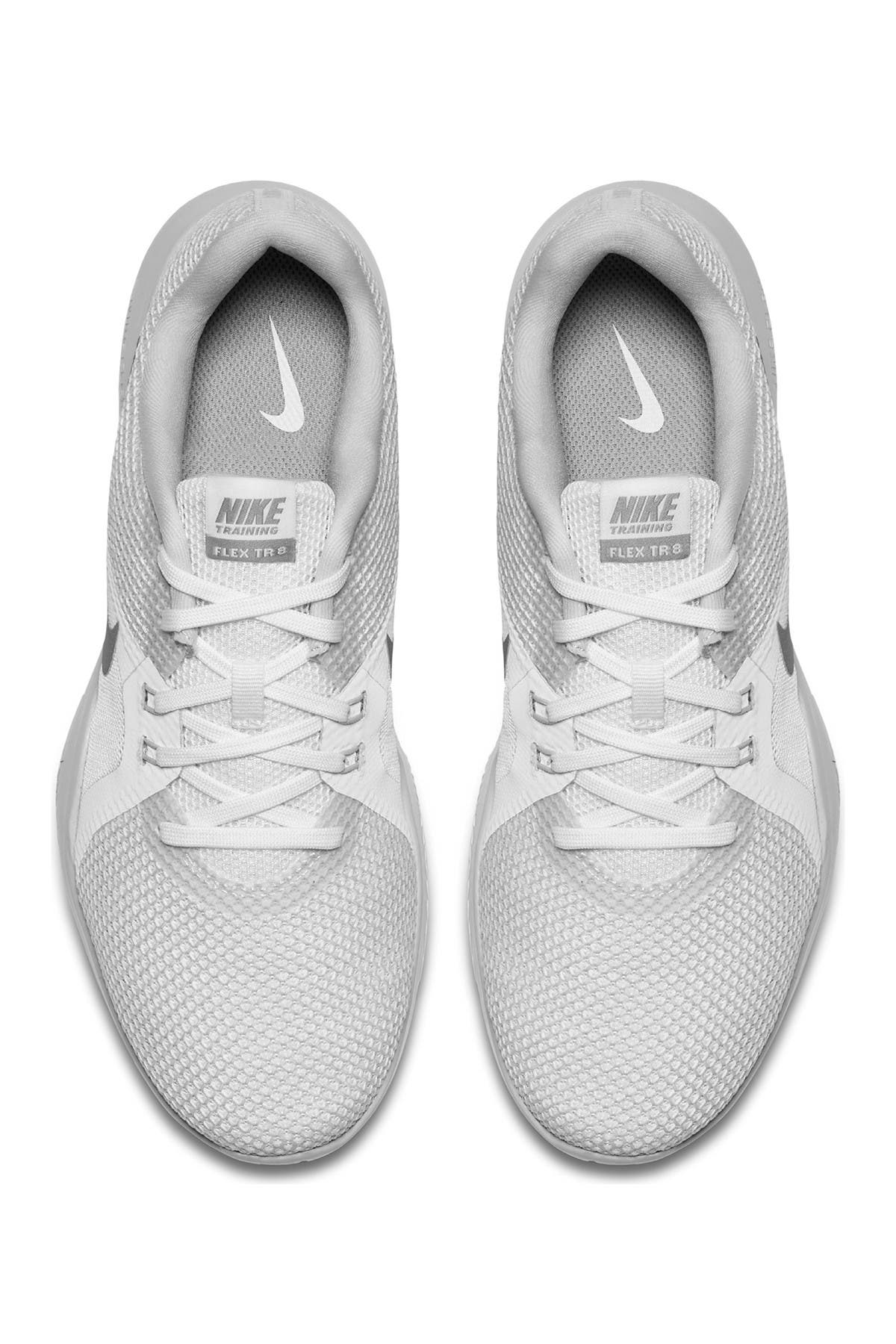 flex trainer 8 sneaker