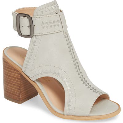 Very Volatile Yankee Embroidered Shield Sandal, Grey