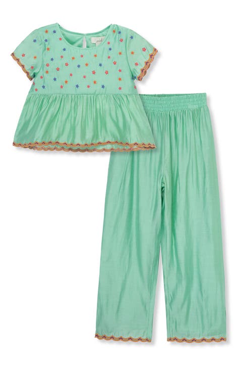 Honeysuckle Dream Green Smocked Waist Floral Shorts FINAL SALE – Pink Lily
