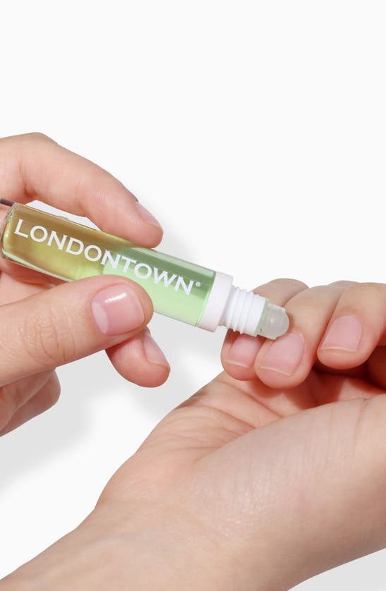 Shop Londontown Roll & Glow Cuticle Oil In Agave Pear