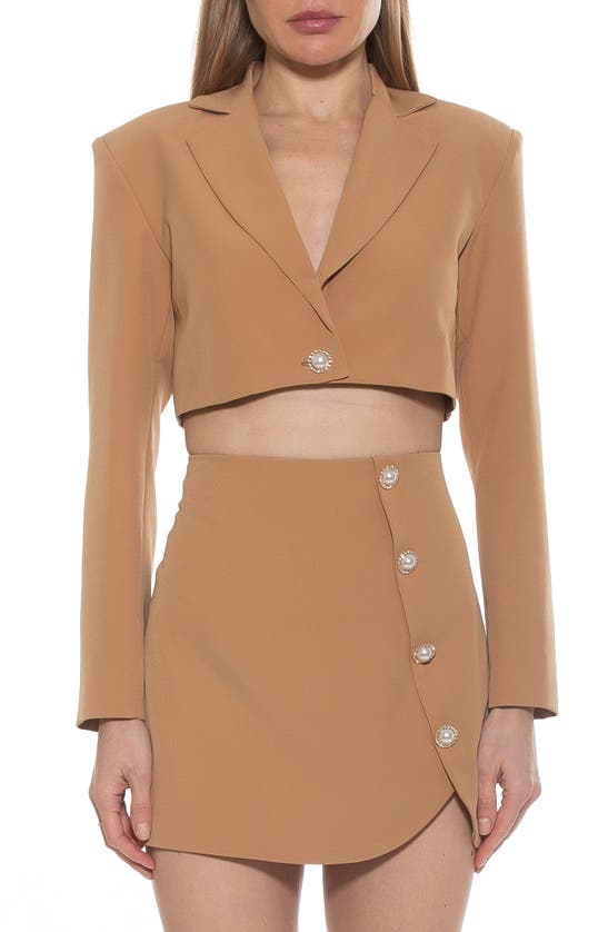 Alexia Admor Jane Cropped Long Sleeve Jacket In Nude