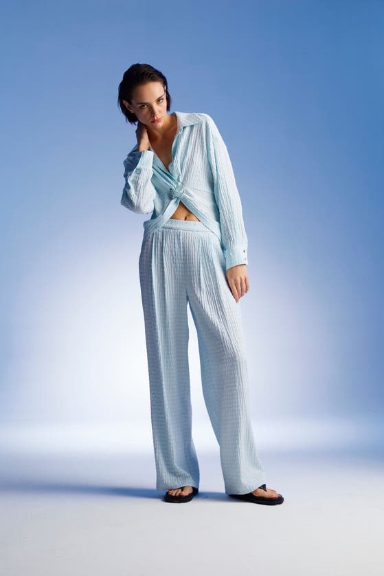 NOCTURNE NOCTURNE TEXTURED BLOUSE WITH FRONT KNOT 