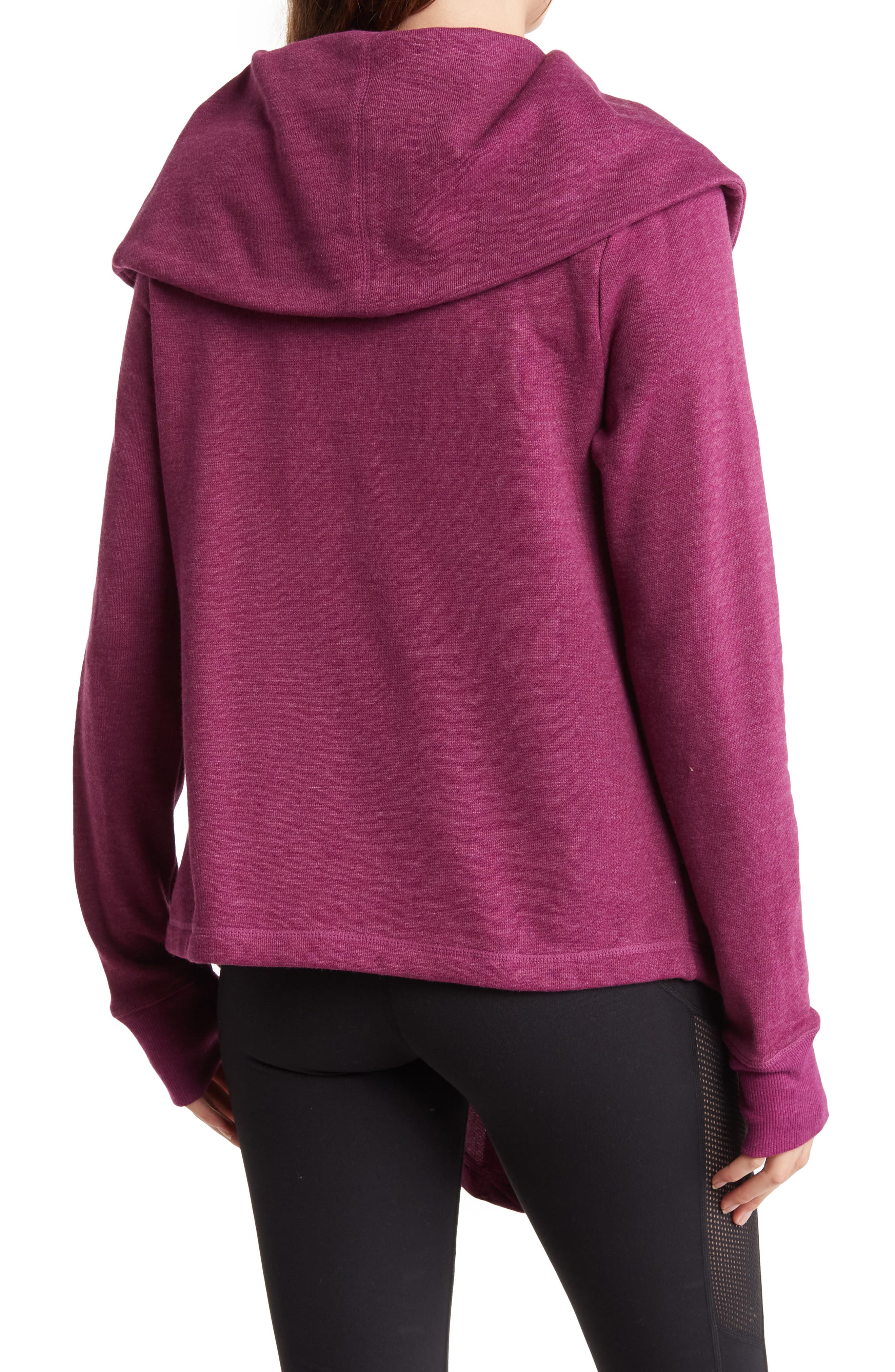 Z by Zella Shooting Star Drape Collar 