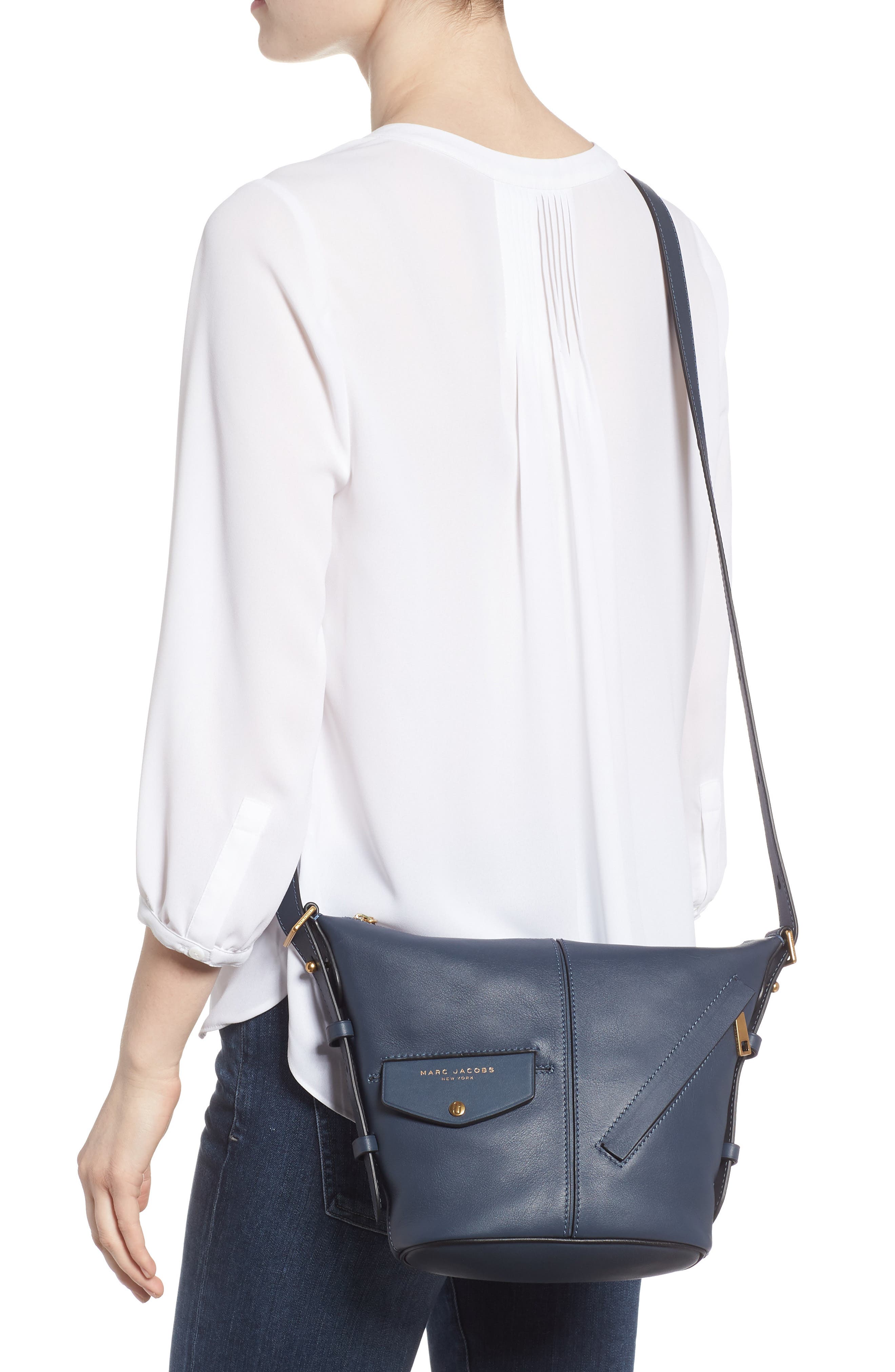 marc jacobs mini sling bag