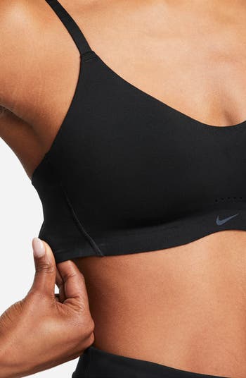 Nike Performance INDY BANDEAU BRA - Sport-BH med lätt stöd - black