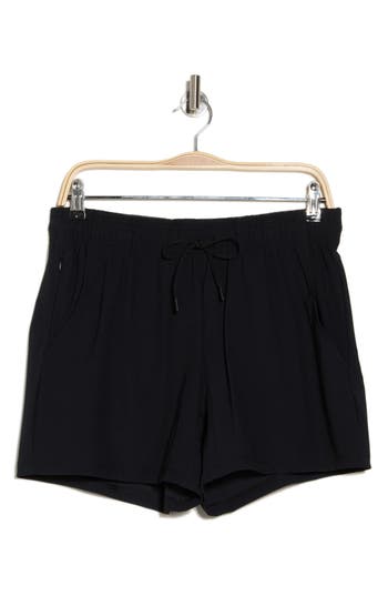 Shop 90 Degree By Reflex Warp End Zone 5-inch Active Shorts In Black
