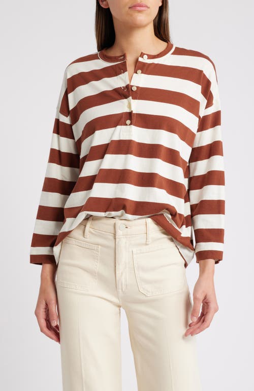 THE GREAT. The Shrunken Long Sleeve Henley in Cognac Stripe 