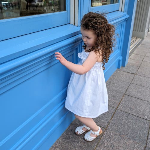 Hope & Henry Girls' Sleeveless Bow Front Linen Sundress, Kids In White Bow Linen