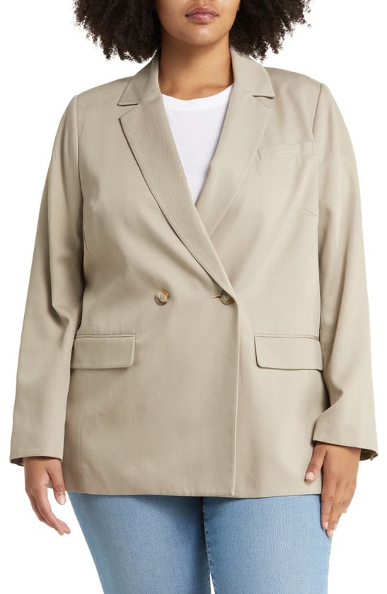Shop Madewell Caldwell Double-breasted Blazer In Pumice