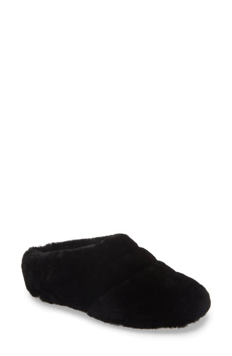 fuzzy black slippers
