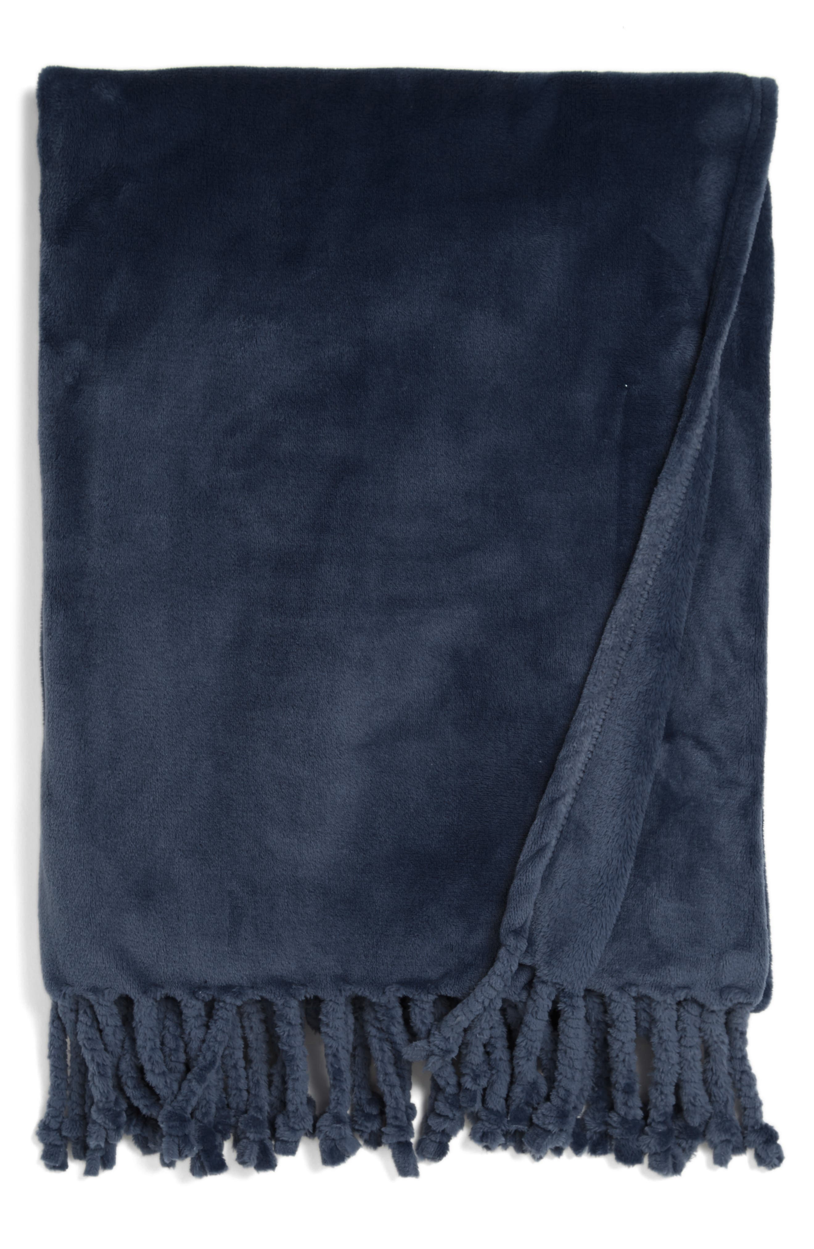 Nordstrom at Home Kennebunk Bliss Plush Throw 
