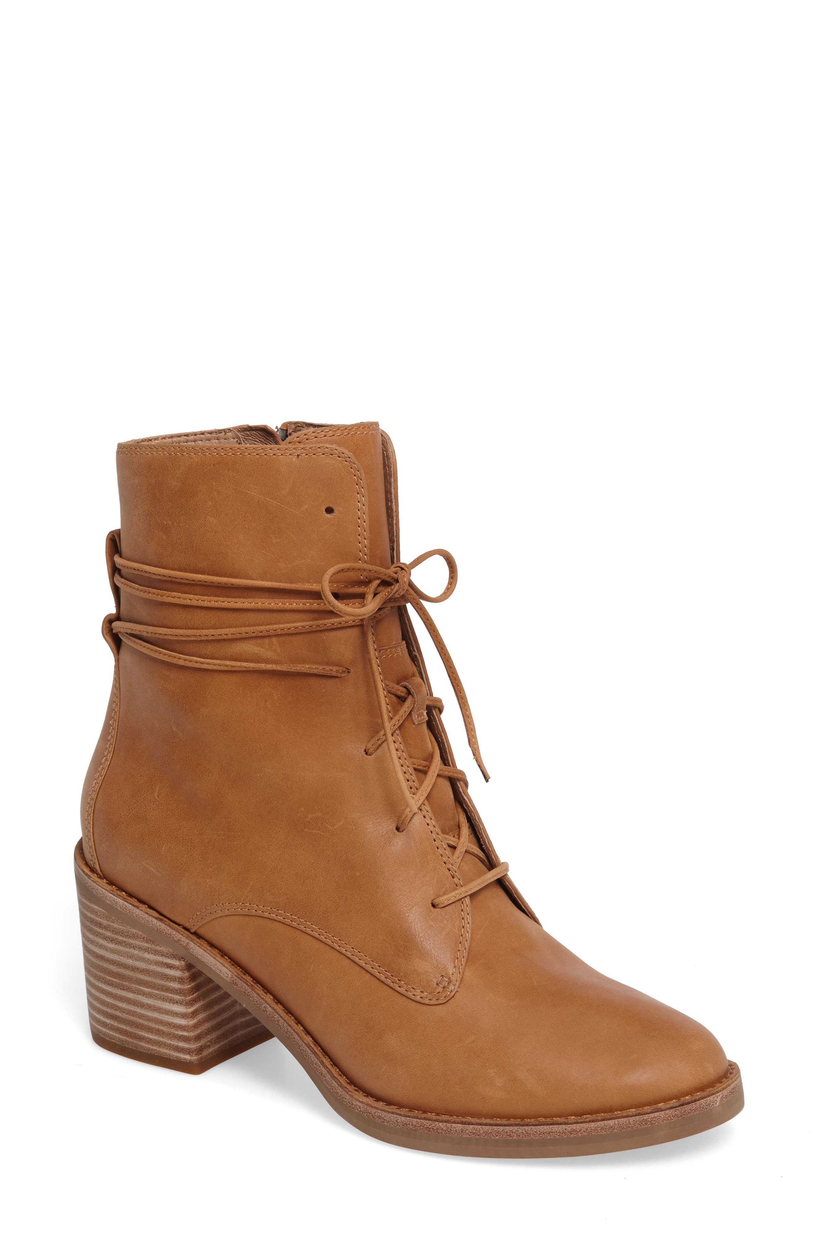 UGG | (R) Oriana Lace-Up Boot 