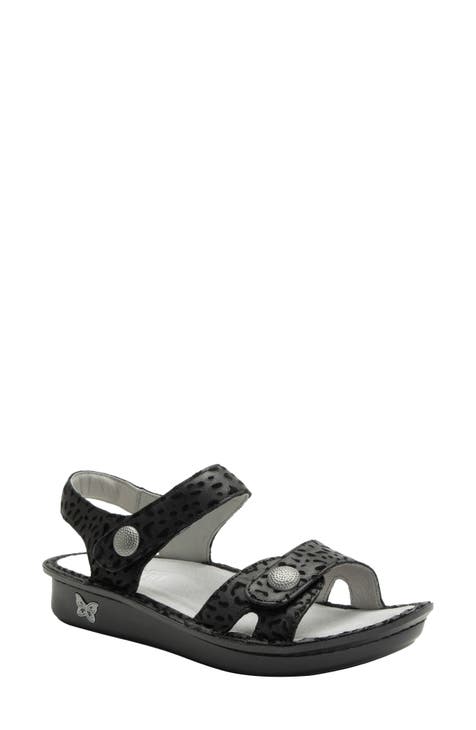 Women s Arch Support Sandals and Flip Flops Nordstrom