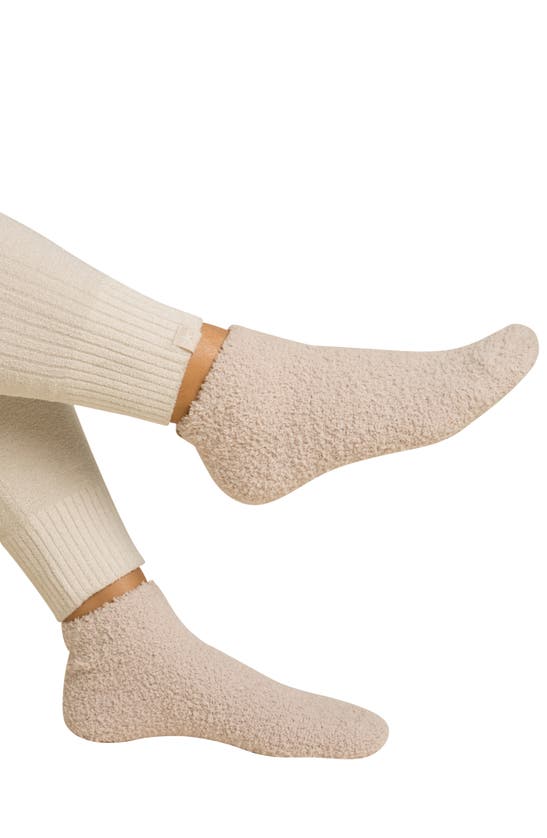 Barefoot Dreams Cozychic™ Assorted 2-pack Ankle Socks In Stone Multi