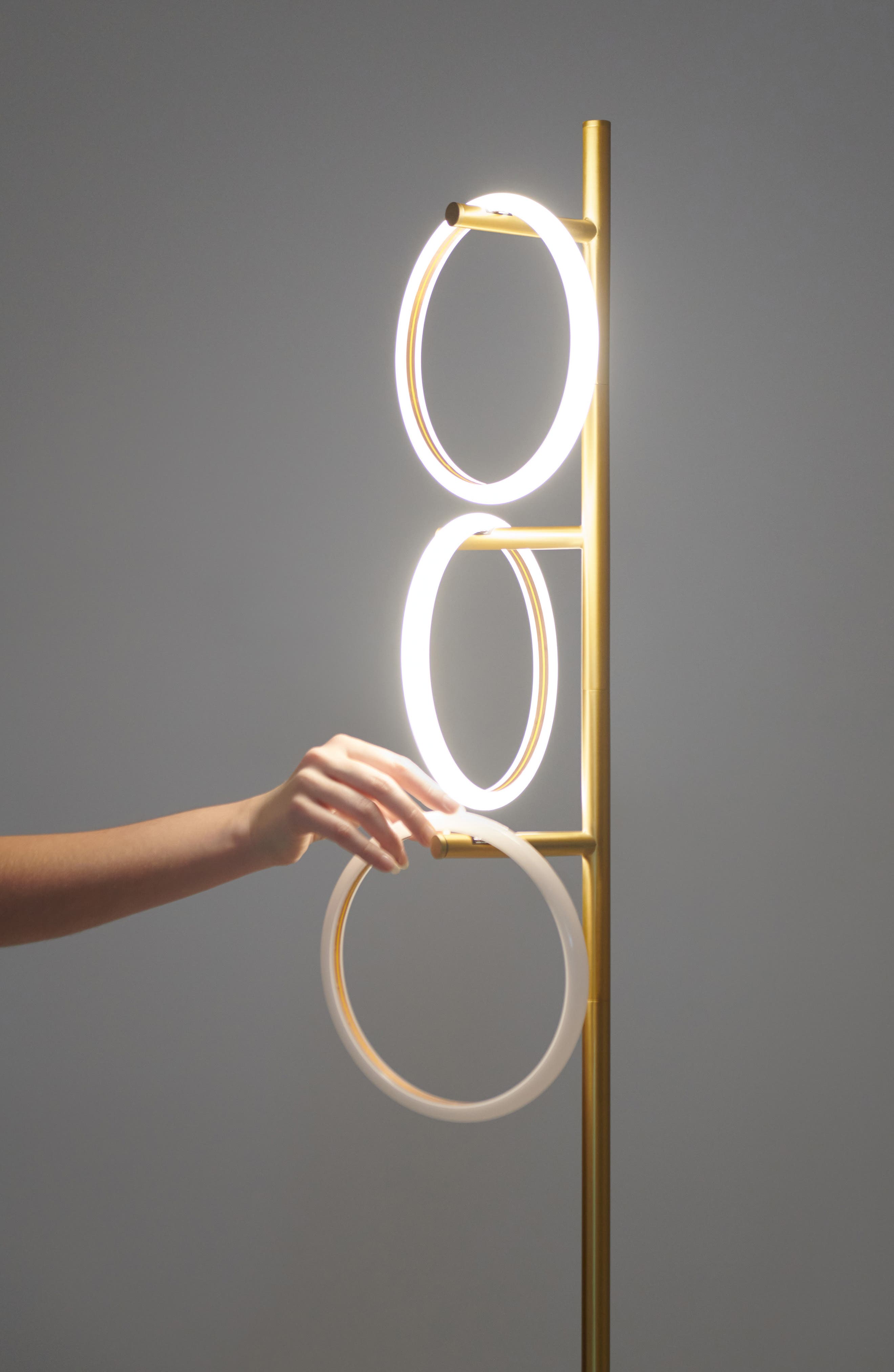 circular led floor lamp