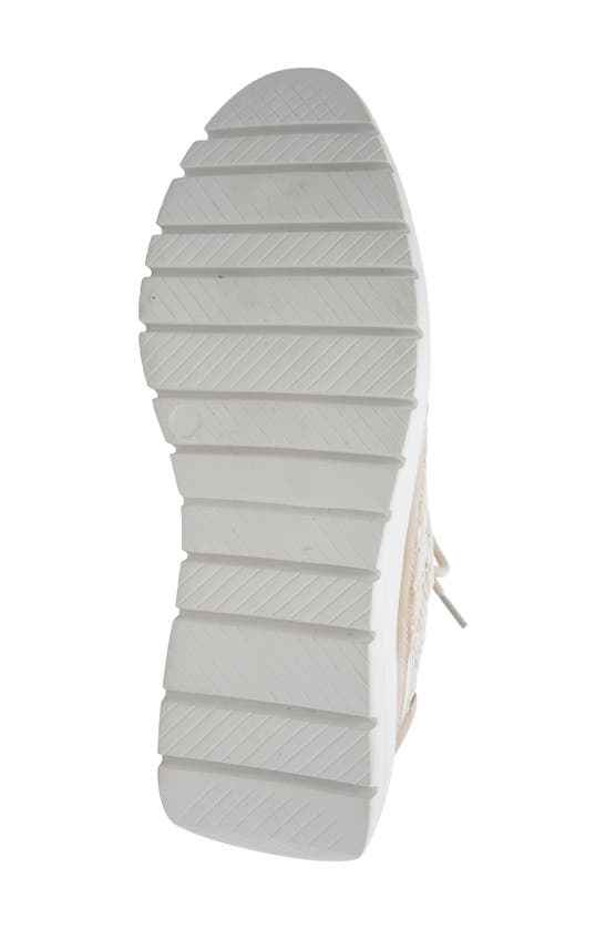 Vaneli Qubi Platform Sneaker In Beige