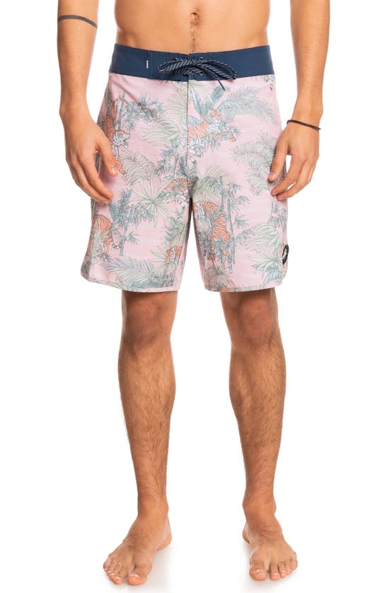 Quiksilver Hempstretch Scallop Board Shorts In Mcs7-g-land Veiled R