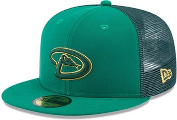 New Era 59FIFTY San Diego Padres St. Patrick's Day 2023 Fitted Hat Kelly Green