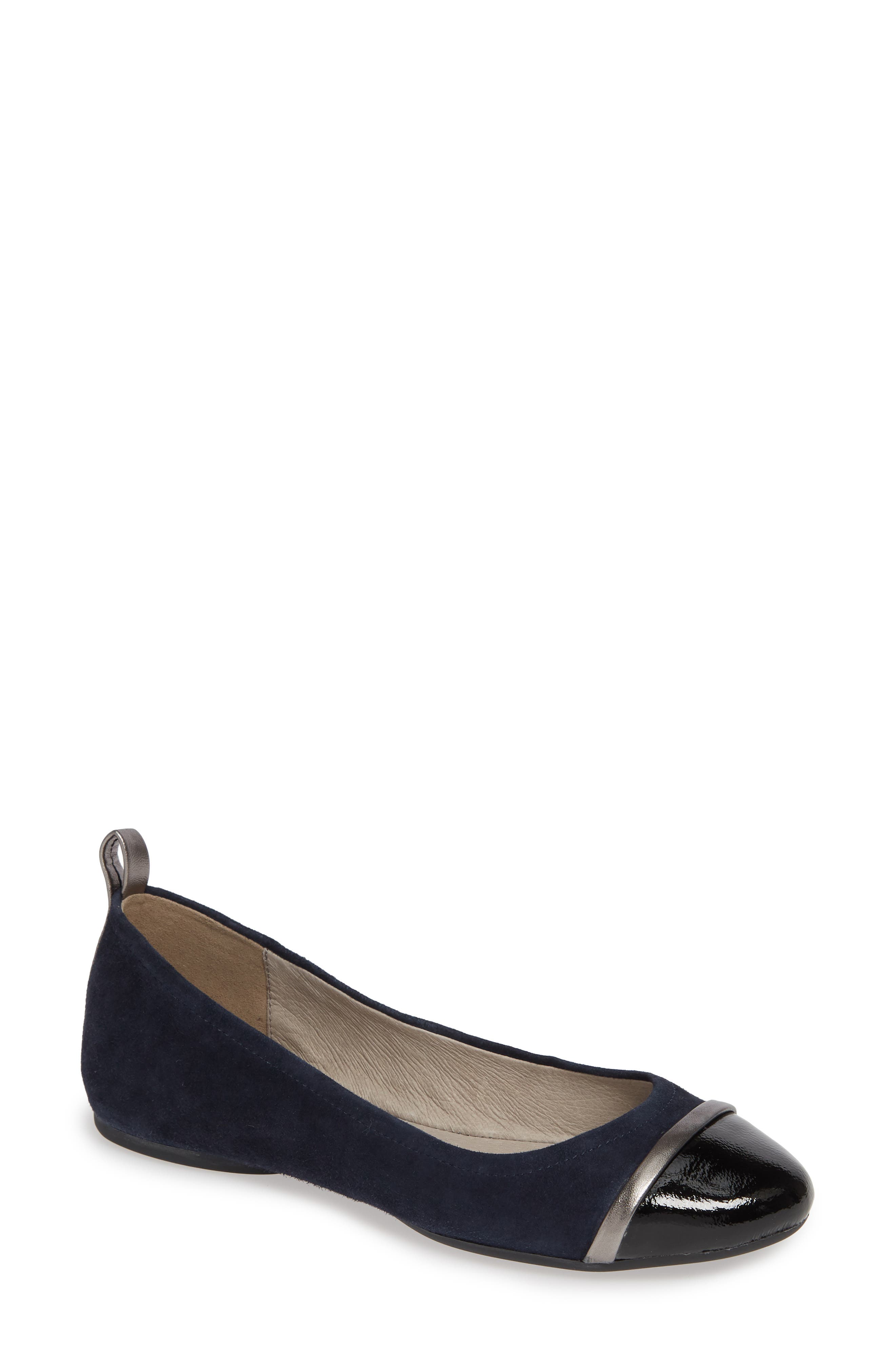 Pelle Moda Willis Cap Toe Flat, Blue