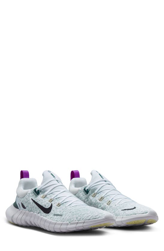 Nike Free Run 5.0 Running Shoe In White/ Black/ Silver/ Spruce