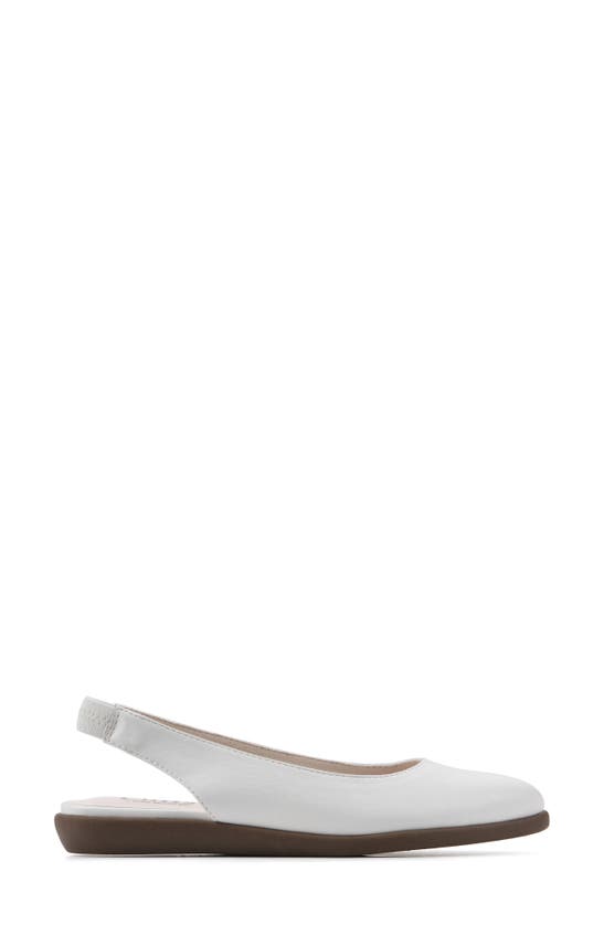 Cliffs By White Mountain Memory Slingback Flat In White/ Smooth