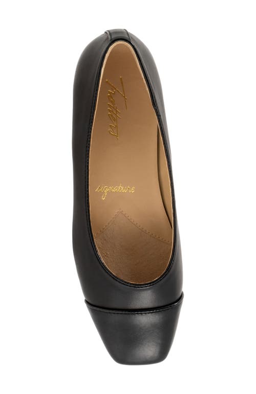 Trotters Harbor Cap Toe Flat In Black