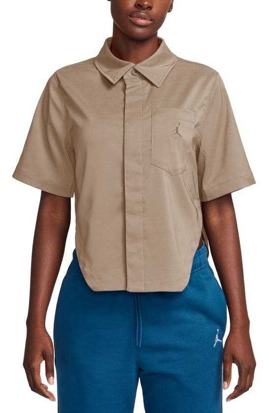 JORDAN JORDAN CROP SHORT SLEEVE STRETCH BUTTON-UP SHIRT 