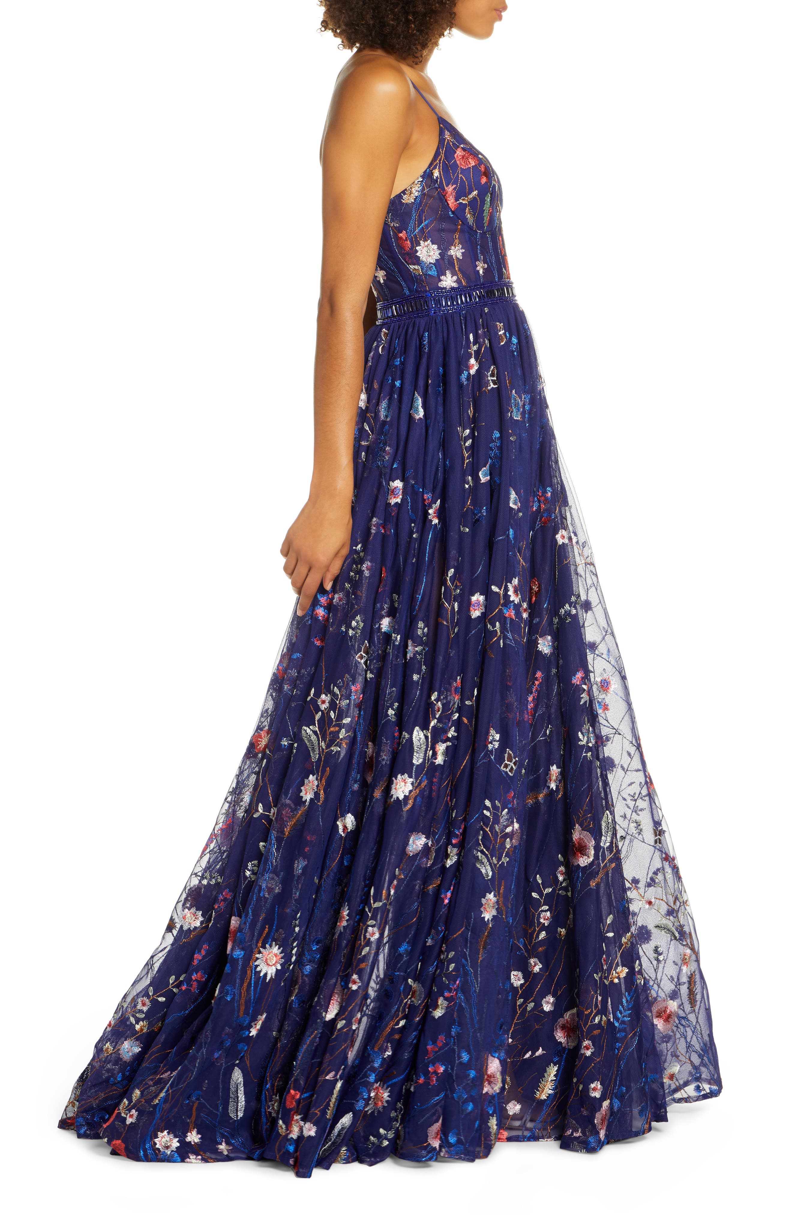 beach maternity outfits