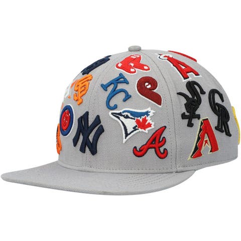 Men's Pro Standard Maroon/Black New York Knicks Gold Rush 2-Tone Snapback Hat