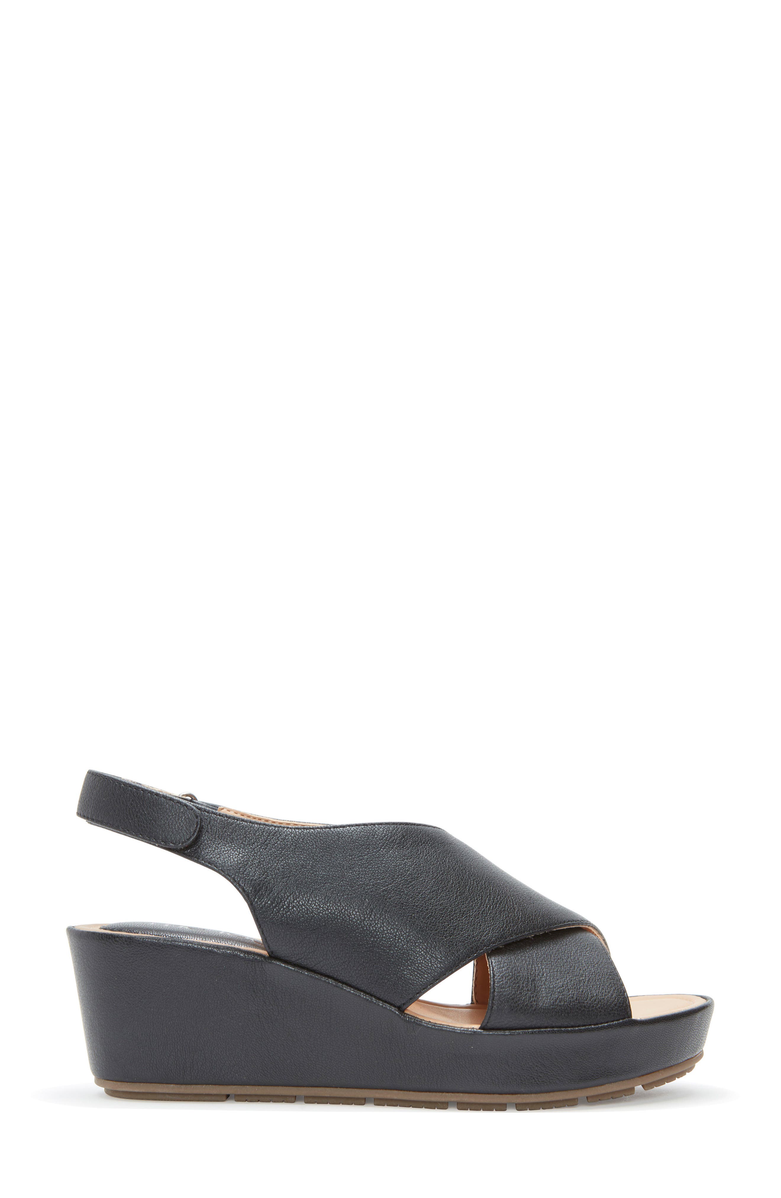 me too arena wedge sandal