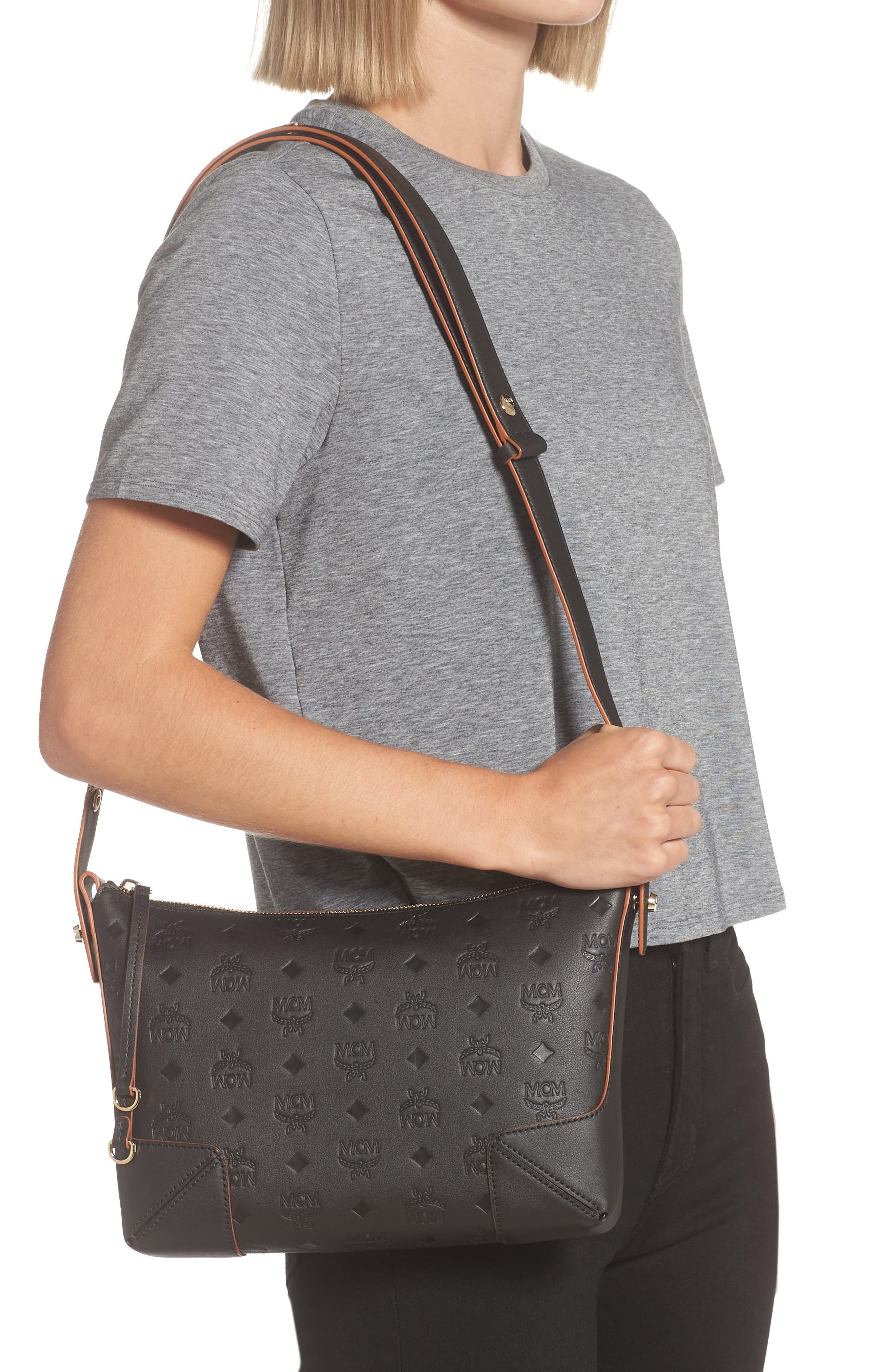 mcm klara shoulder bolsa