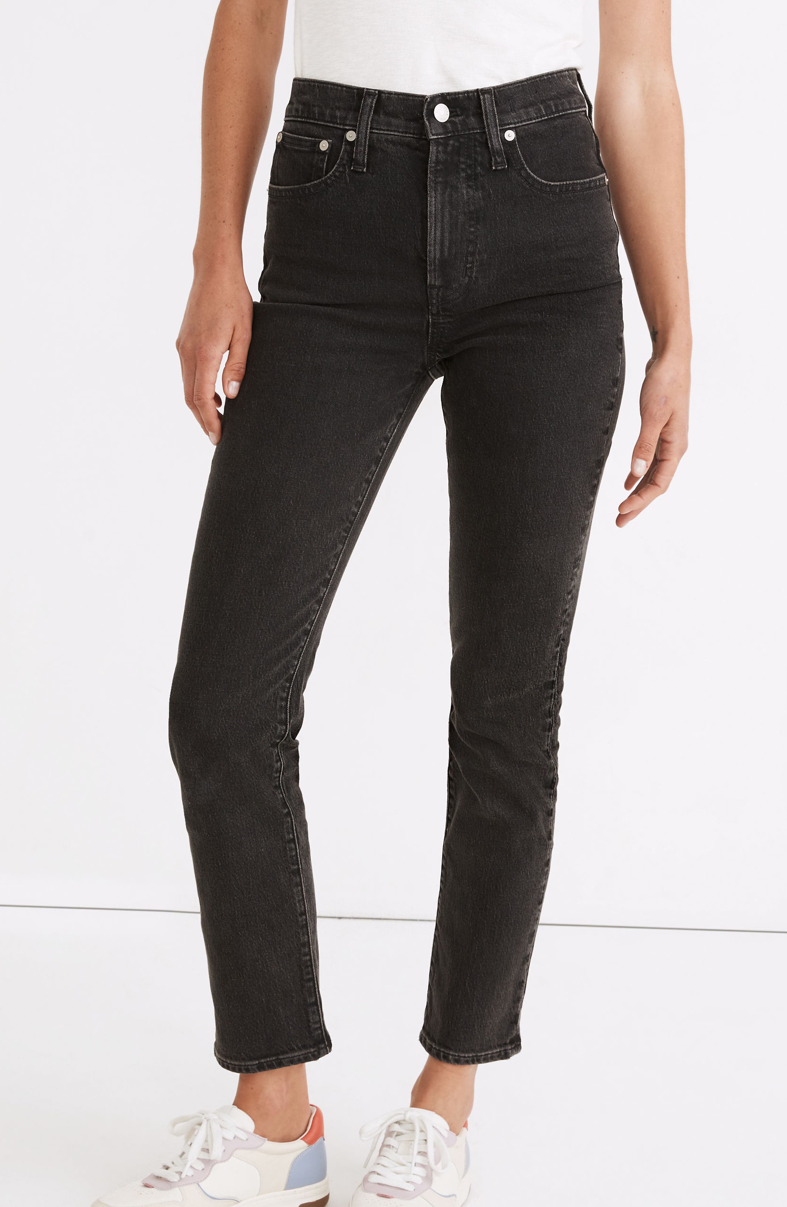 levi's black wedgie straight leg jeans