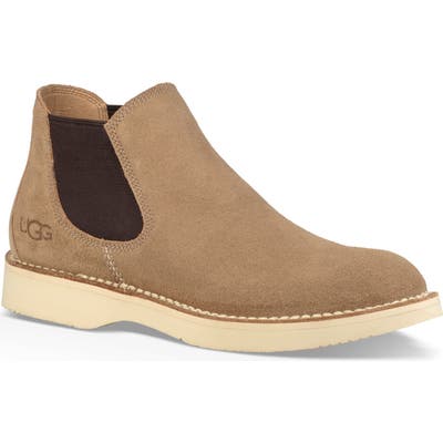 UGG Camino Chelsea Boot- Brown