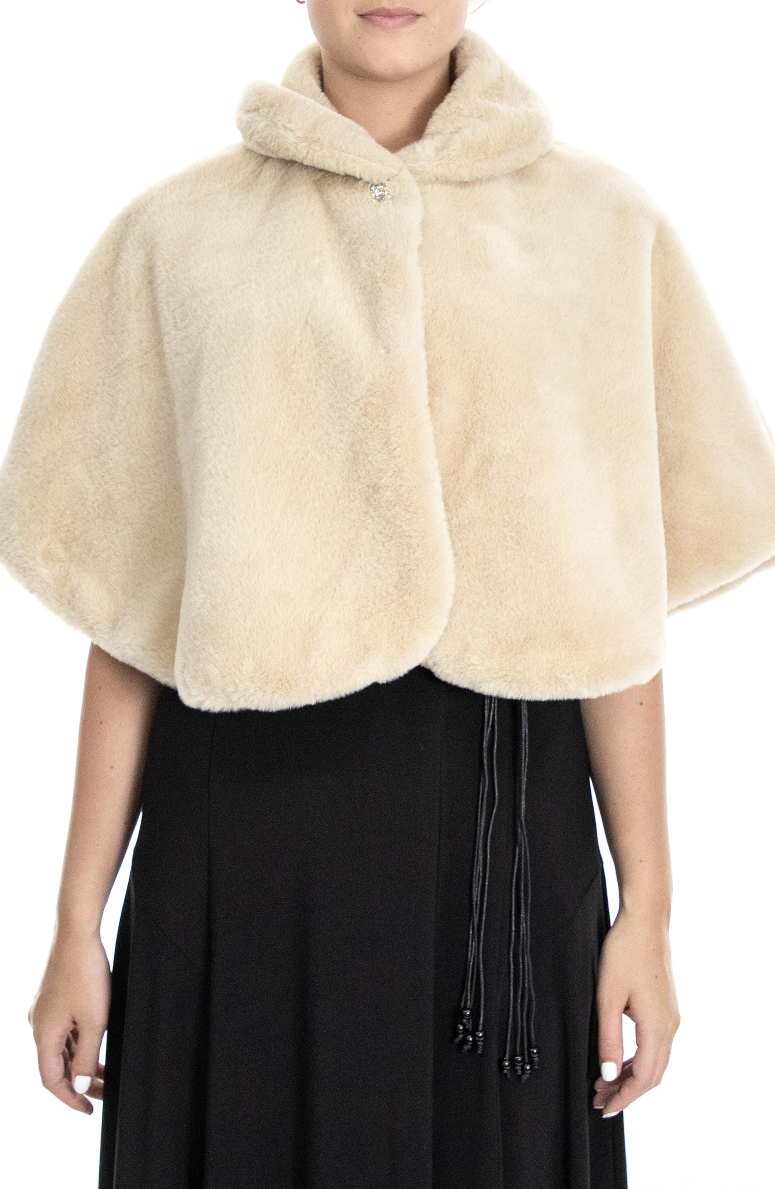 Fiora Capelet