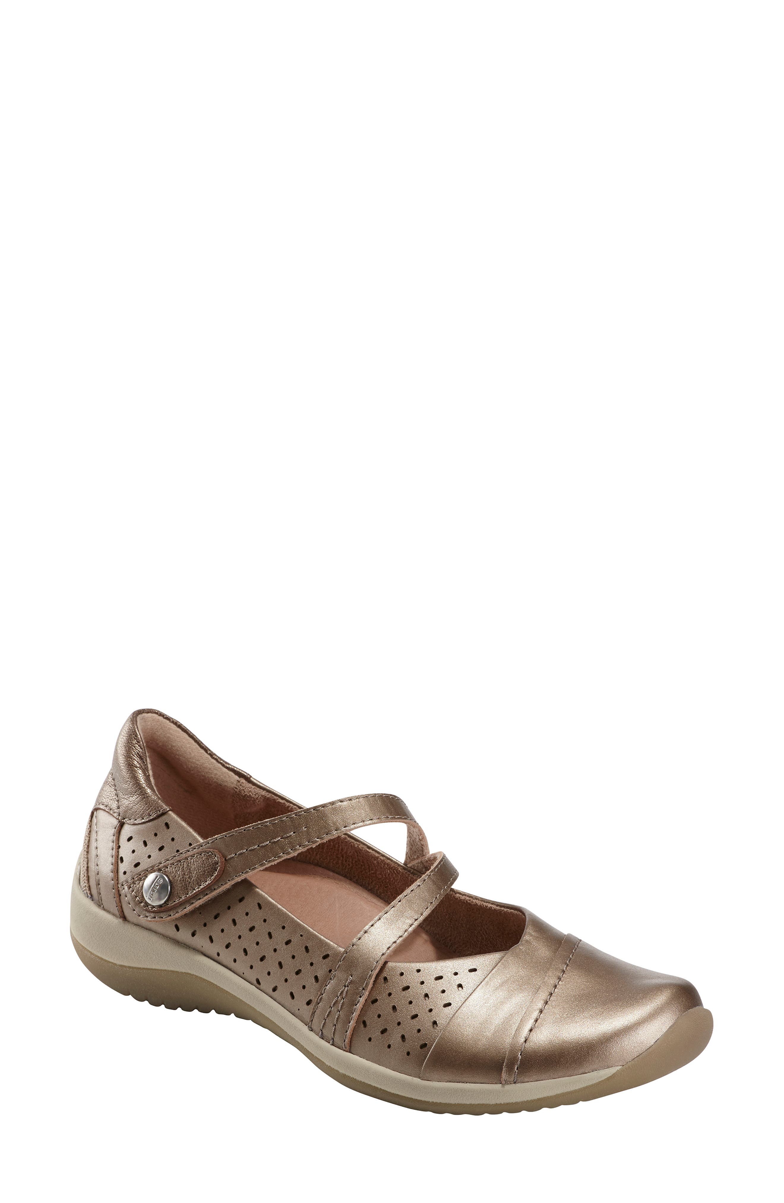 Earth Newton Mary Jane Flat, Metallic