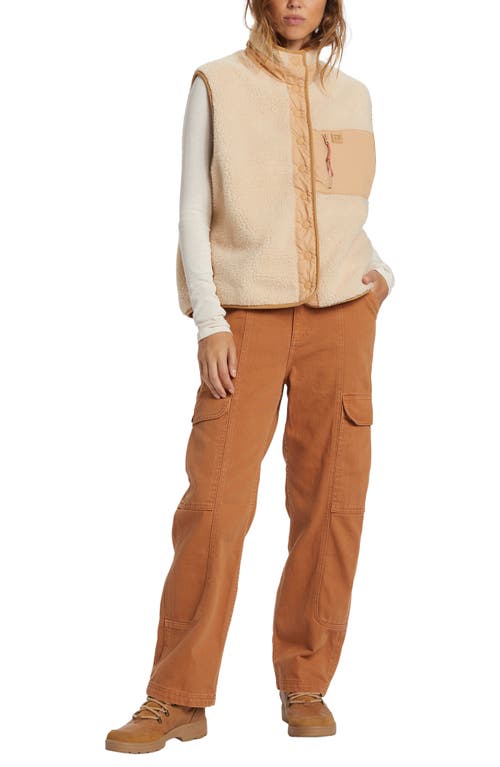 Billabong Hike Up Fleece Vest In Oat